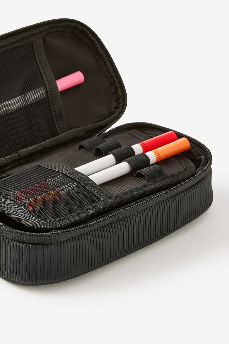 تايبو حافظة أقلام هجينة